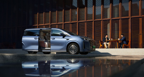 "Du thuyền trên cạn" BYD M9 chính thức bán tại Việt Nam, cao nhất lên tới 2,388 tỷ đồng