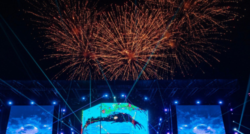 Concert của siêu sao G-DRAGON thăng hoa giữa đại dương ánh sáng Ocean City