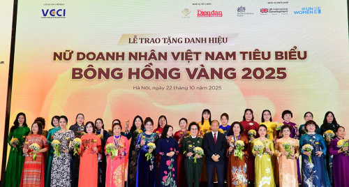 Vinh danh 14 nữ doanh nhân VACOD và HBA đạt giải Bông Hồng Vàng 2025