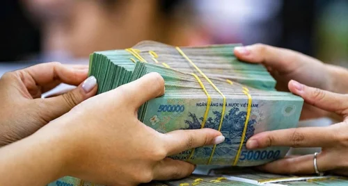 Lãi suất cao bào mòn dòng tiền, “sức khỏe” tín nhiệm doanh nghiệp chịu thử thách