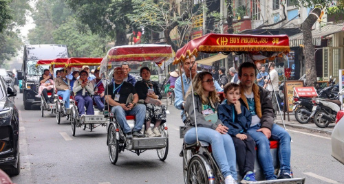 Làm sao để du khách đến Việt Nam “mở hầu bao” nhiều hơn?