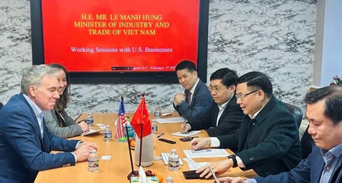 Quyền Bộ trưởng Bộ Công Thương Lê Mạnh Hùng tiếp Tổng Giám đốc điều hành Tập đoàn AES bên lề Vòng đàm phán thứ 6 Hiệp định Thương mại đối ứng công bằng và cân bằng Việt Nam – Hoa Kỳ
