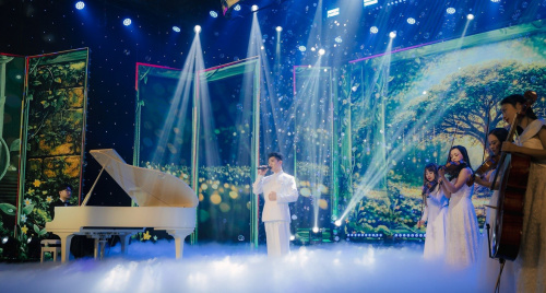 Visual cực đỉnh của Phó Chủ tịch SHB Đỗ Quang Vinh tại chương trình “Khởi”