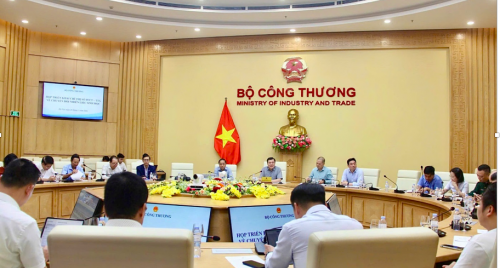 Bộ Công Thương tổ chức Hội nghị lấy ý kiến về lộ trình chuyển đổi xăng sinh học E10 trong tháng 4