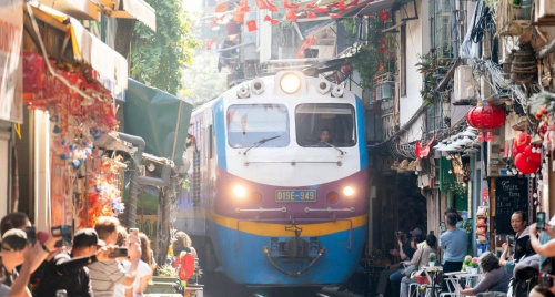 Thống nhất giảm chạy tàu qua phố cà phê đường tàu Hà Nội