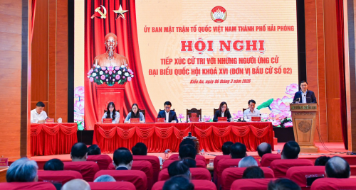 Quyền Bộ trưởng Bộ Công Thương Lê Mạnh Hùng và các ứng viên Đại biểu Quốc hội khóa XVI tiếp xúc cử tri tại Đơn vị bầu cử số 02, TP. Hải Phòng