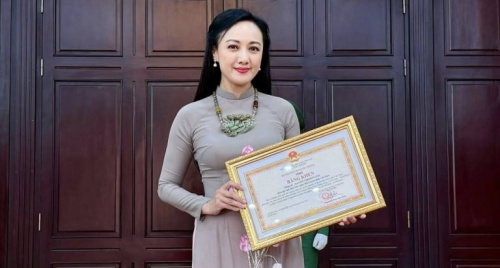 Bên trong căn nhà trang nhã của MC, BTV Hoài Anh