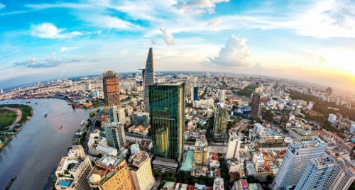 UOB: Kinh tế Việt Nam tăng trưởng tích cực nhưng đối mặt áp lực lớn từ cú sốc năng lượng