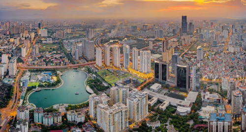 Gia đình 4 người tại Hà Nội chi 55 triệu mỗi tháng cần thu nhập bao nhiêu?