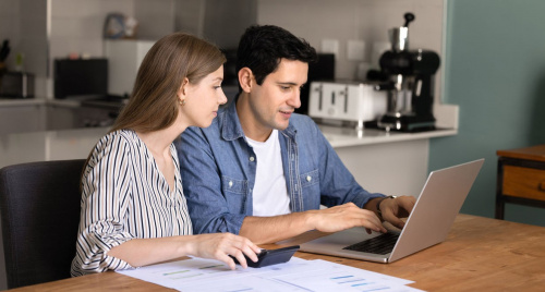 Thu nhập 180 triệu/tháng, cặp vợ chồng 38 tuổi lên kế hoạch phân chia tài sản cho con và nghỉ hưu trong 10 năm tới