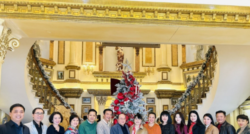 Chủ tịch HBA-VACOD đón tiếp Việt kiều Liên bang Nga