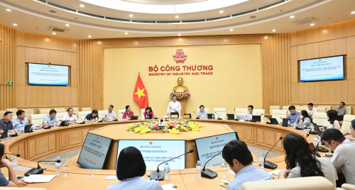 Bộ trưởng Lê Mạnh Hùng làm việc với Cục Đổi mới sáng tạo, Chuyển đổi xanh và Khuyến công
