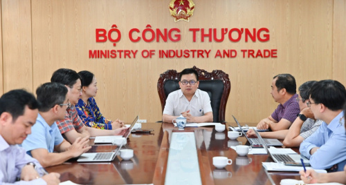 Bộ Công Thương đẩy mạnh tuyên truyền sử dụng năng lượng tiết kiệm và hiệu quả