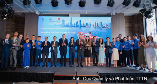 Hội nghị cấp cao Vương quốc Anh - Việt Nam về AI, công nghệ tài chính, thị trường hàng hóa phái sinh và logistics