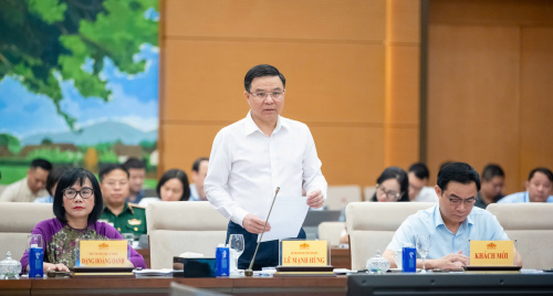 Bộ trưởng Lê Mạnh Hùng giải trình, tiếp thu, chỉnh lý dự thảo Luật Dầu khí (sửa đổi)