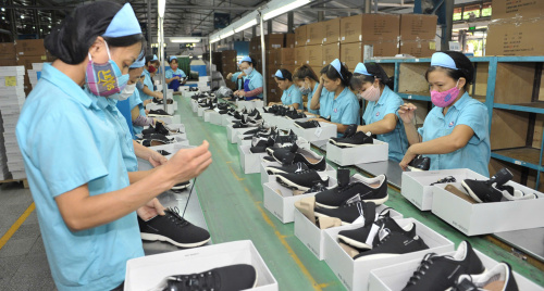 Sản phẩm giày dép: Cần thêm "lực đẩy" xúc tiến thương mại để chinh phục thị trường nội địa
