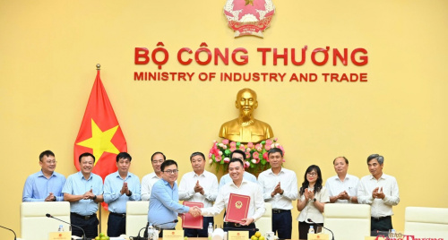 Bộ Công Thương tiếp nhận chức năng quản lý địa chất, khoáng sản, khu công nghiệp