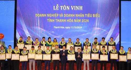 Hướng dẫn xét tôn vinh, trao tặng giải thưởng cho doanh nhân, doanh nghiệp