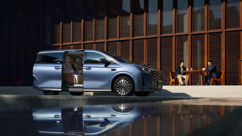 "Du thuyền trên cạn" BYD M9 chính thức bán tại Việt Nam, cao nhất lên tới 2,388 tỷ đồng