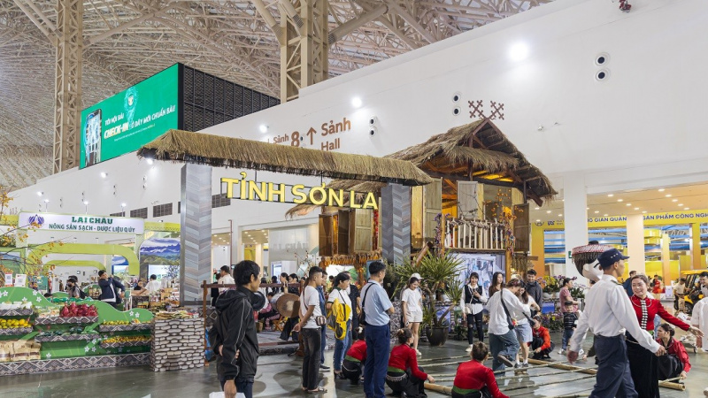 Hành trình xuyên Việt trong lòng VEC: 34 tỉnh, thành kể chuyện bằng sản vật tại Hội chợ Mùa thu lần thứ nhất 2025