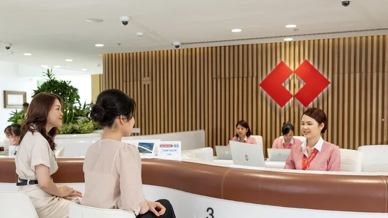 Lợi nhuận quý 3 lập kỷ lục mới, Techcombank tiếp tục bứt phá mạnh mẽ