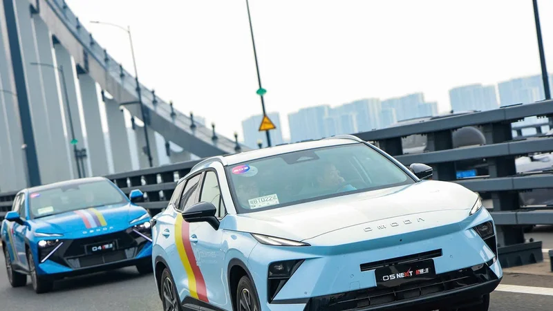 Omoda & Jaecoo tổ chức hành trình Super Hybrid Marathon, Omoda Next 5 SHS-H đi hơn 1.000 km với một bình xăng