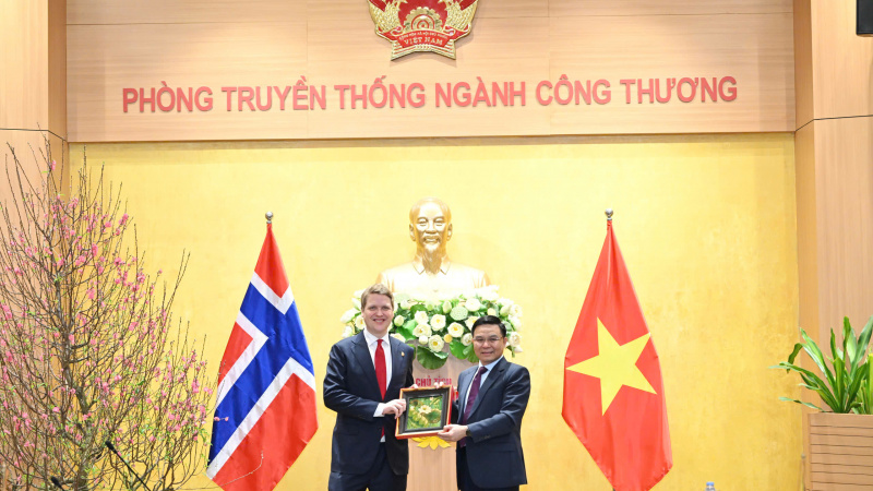 Quyền Bộ trưởng Bộ Công Thương làm việc với Bộ trưởng Phát triển quốc tế Na Uy