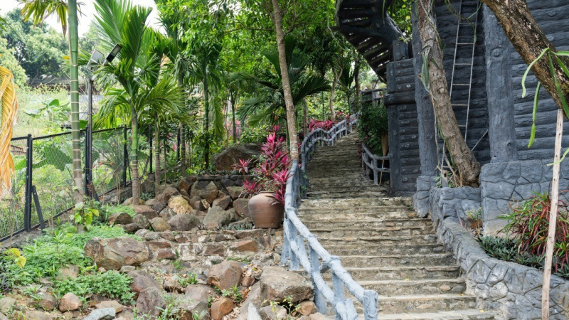 Choáng trước cơ ngơi rộng 8.000m2 của nữ NSND trẻ nhất Việt Nam