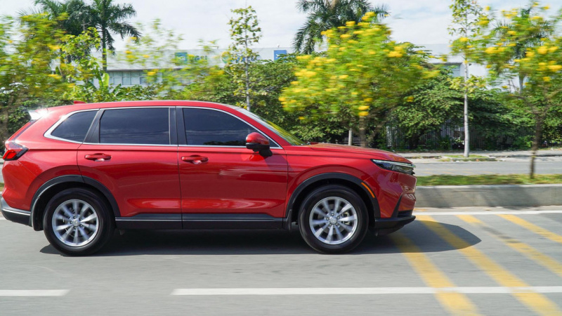 Honda CR-V mới được nâng cấp tính năng an toàn, giá chỉ từ 1,039 tỷ đồng