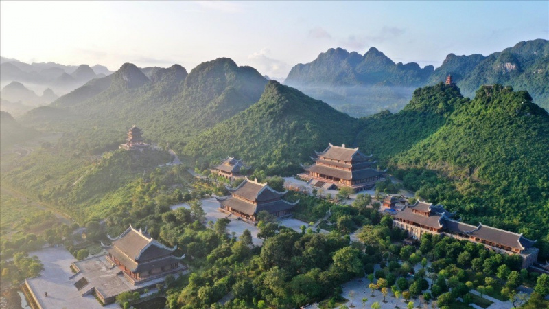 Du lịch tâm linh hút khách đầu xuân