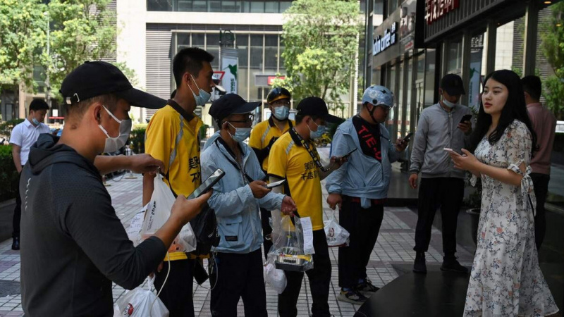 Đơn hàng "bẩn", Shop hàng "ma": Mặt tối của thị trường trăm người mua vạn người bán