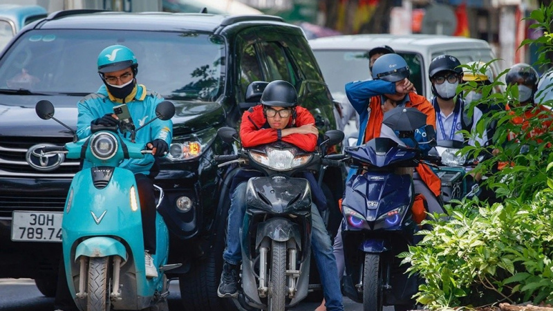 Hà Nội chưa xem xét đề án cấm xe máy xăng theo giờ ở vùng lõi Hoàn Kiếm