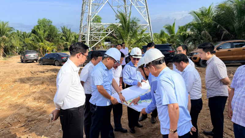 Thứ trưởng Nguyễn Hoàng Long kiểm tra công trình điện tại Phú Quốc phục vụ APEC 2027