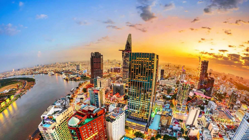 UOB: Kinh tế Việt Nam duy trì sức chống chịu tốt giữa áp lực lạm phát, tỷ giá và biến động năng lượng