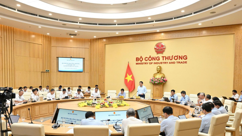 Bộ Công Thương quyết liệt triển khai các giải pháp bảo đảm cung ứng điện phục vụ phát triển kinh tế - xã hội