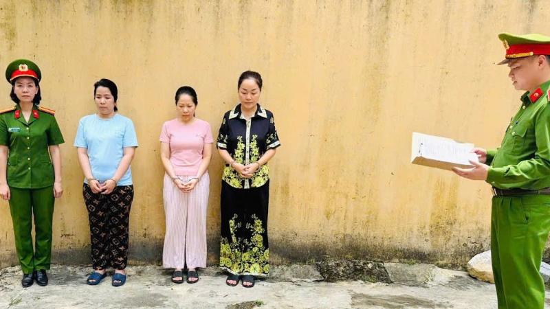 Vụ buôn lậu kim cương xuyên quốc gia: Khởi tố chủ tiệm vàng Kim Lý, Ngọc Tâm, Ngọc Châu Âu