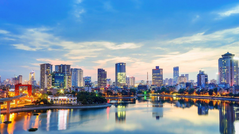 UOB: Việt Nam tăng trưởng vượt kỳ vọng bất chấp biến động địa chính trị toàn cầu