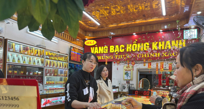 ACB gia nhập cuộc đua giá, bán vàng miếng 142,8 triệu đồng/lượng