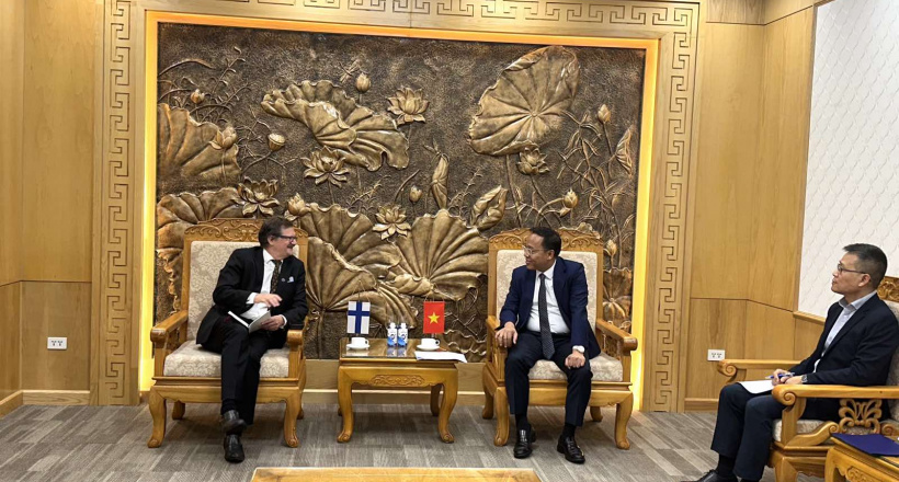 Thứ trưởng Nguyễn Hoàng Long tiếp Đại sứ Phần Lan tại Việt Nam