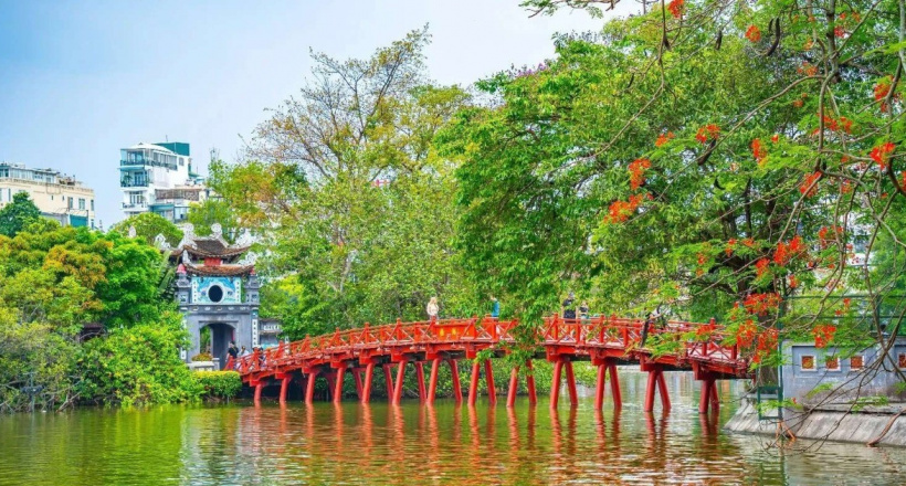 Hà Nội đón hơn 28 triệu lượt khách trong 10 tháng, sẵn sàng bứt tốc du lịch dịp cuối năm 2025