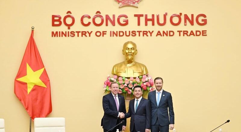 Bộ trưởng Nguyễn Hồng Diên làm việc với Đoàn đại diện cấp cao Hội đồng doanh nghiệp Châu Âu - ASEAN