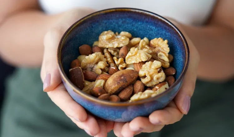 Sức mạnh từ các loại hạt giúp tim khỏe và huyết áp cân bằng