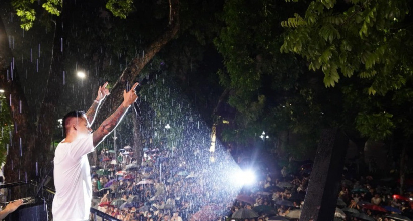 "Khám" căn nhà bạc tỷ giữa phố cổ của ca sĩ Tuấn Hưng