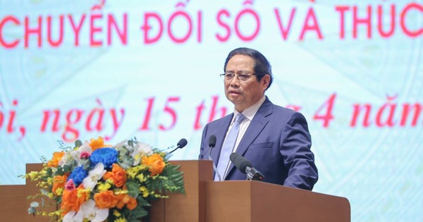 TỔNG THUẬT: Thủ tướng làm việc với doanh nghiệp Nhà nước về chuyển đổi số, thúc đẩy tăng trưởng