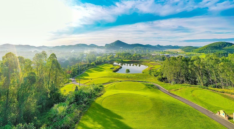 Golf không còn là “sân chơi” riêng của giới thượng lưu, Việt Nam thu về 1 tỷ USD năm 2025