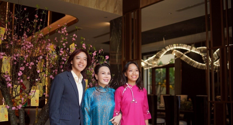 "Choáng" với căn biệt thự 300 tỷ xa hoa của danh hài Việt Hương