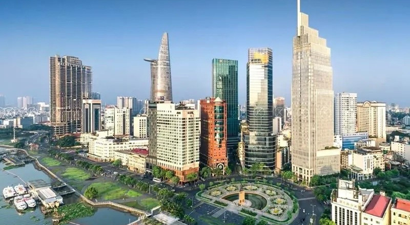 Sau tín hiệu tích cực từ đàm phán thương mại, Maybank và UOB nâng dự báo tăng trưởng GDP Việt Nam