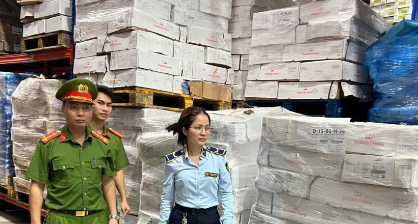 Bán thực phẩm hết hạn sử dụng, Công ty thực phẩm Quỳnh Hương sẽ đối diện mức phạt nào?