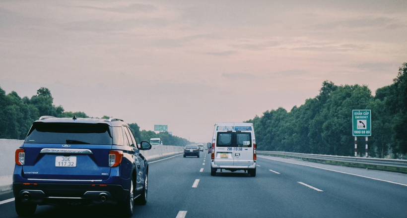Đề xuất thí điểm cấm xe tải và xe khách chạy ở làn ngoài cùng bên trái trên cao tốc Hà Nội–Hải Phòng và Pháp Vân–Cầu Giẽ