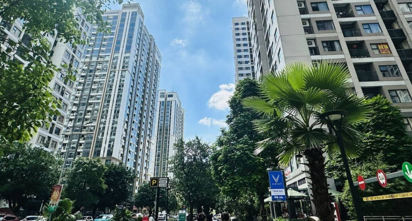 Người thu nhập 40 - 50 triệu đồng/tháng cũng… “sợ” giá nhà Hà Nội